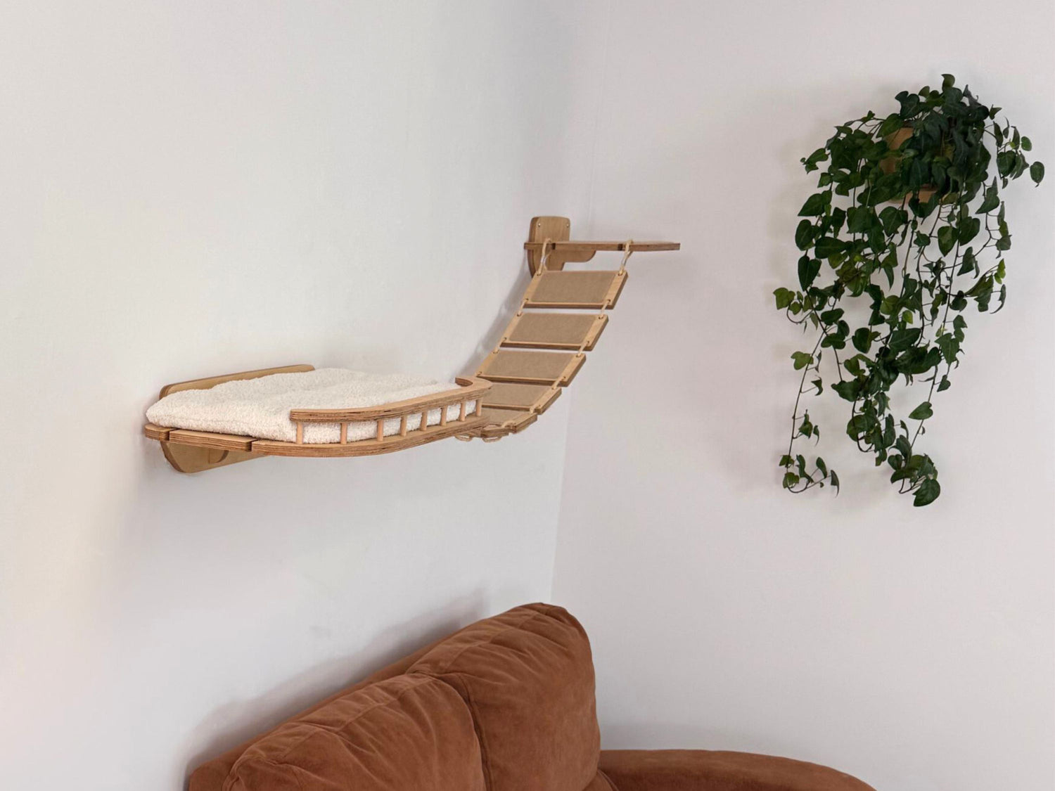 wall mounted cat furniture