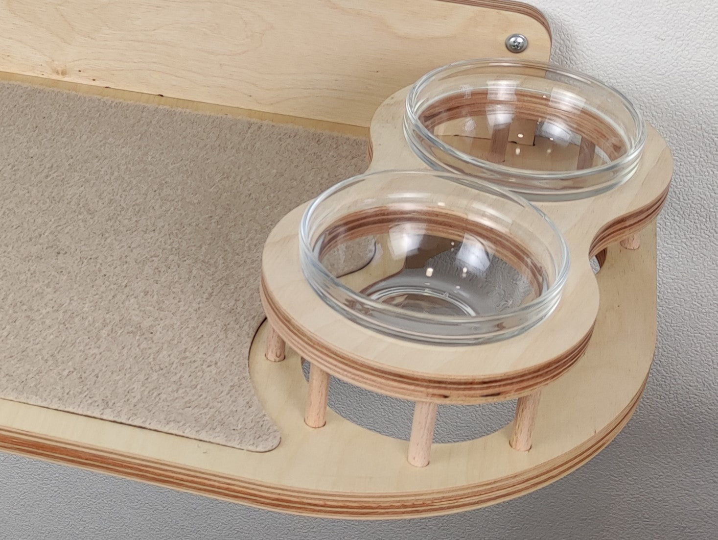 Wall-Mounted Cat Feeder Shelf with Two Bowls – Birch Plywood, Light color & Right Bowl Position