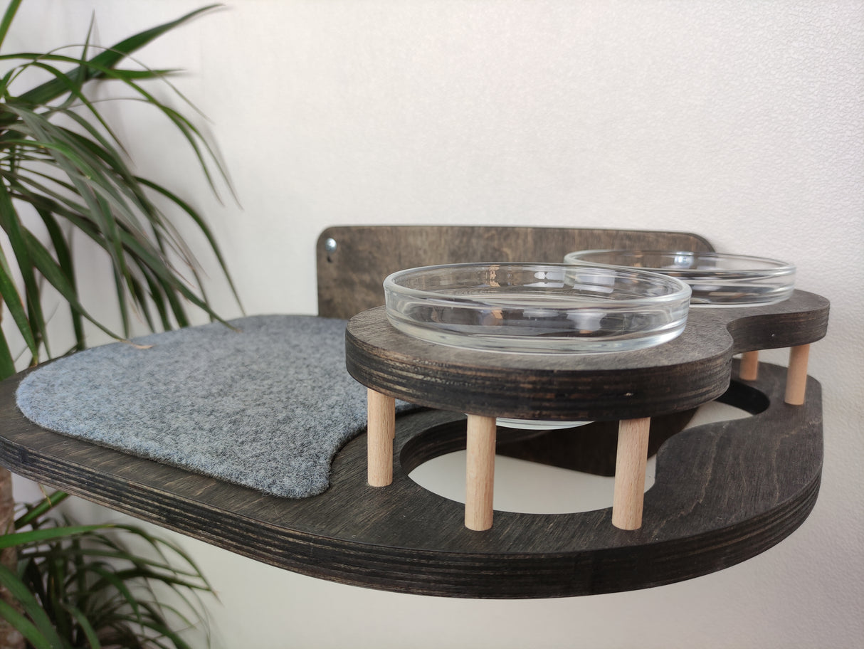 wall mounted cat feeding station