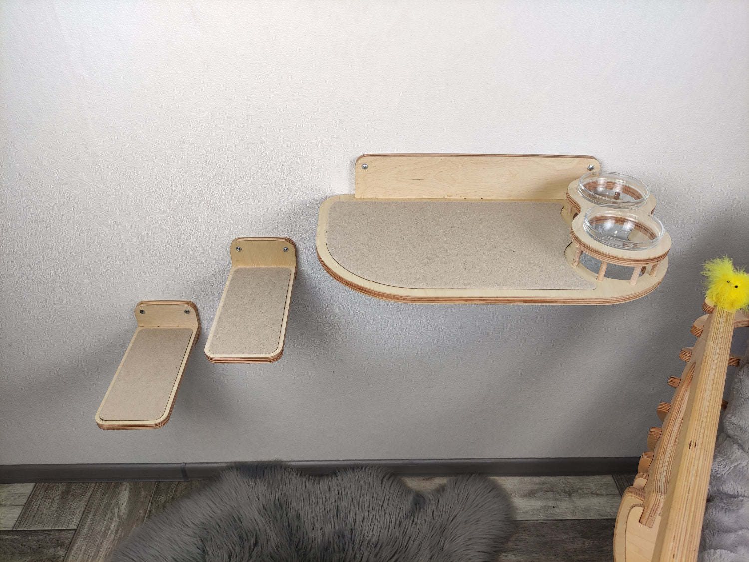 Wooden cat wall furniture: large feeding shelf (21.2"x11") with raised bowls and climbing step. Supports up to 33 lbs