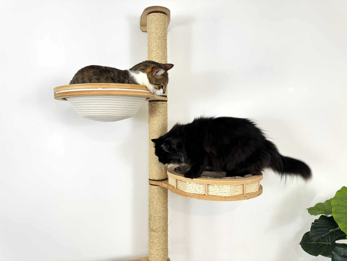 vertical scratching post
