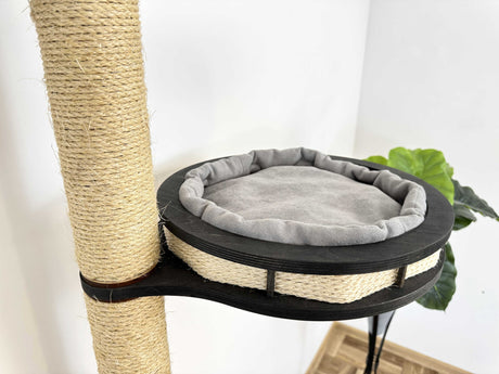 scratching pole for cat