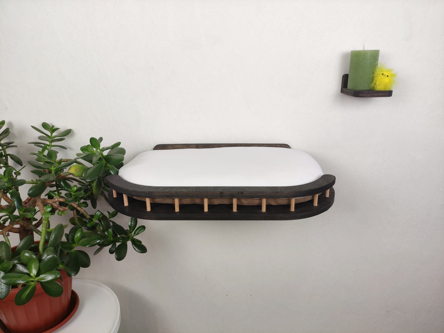 Large Wall Cat Bed With Soft Cushion - dark color