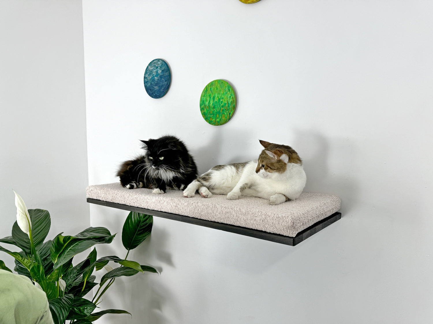 Large wooden cat floating bed with soft cushion