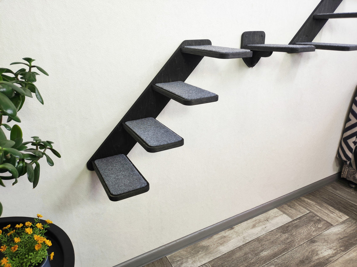 Minimalist cat ladder set with anti-slip steps, blends seamlessly into modern interiors.