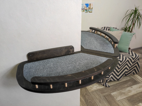 cat shelf around the corner