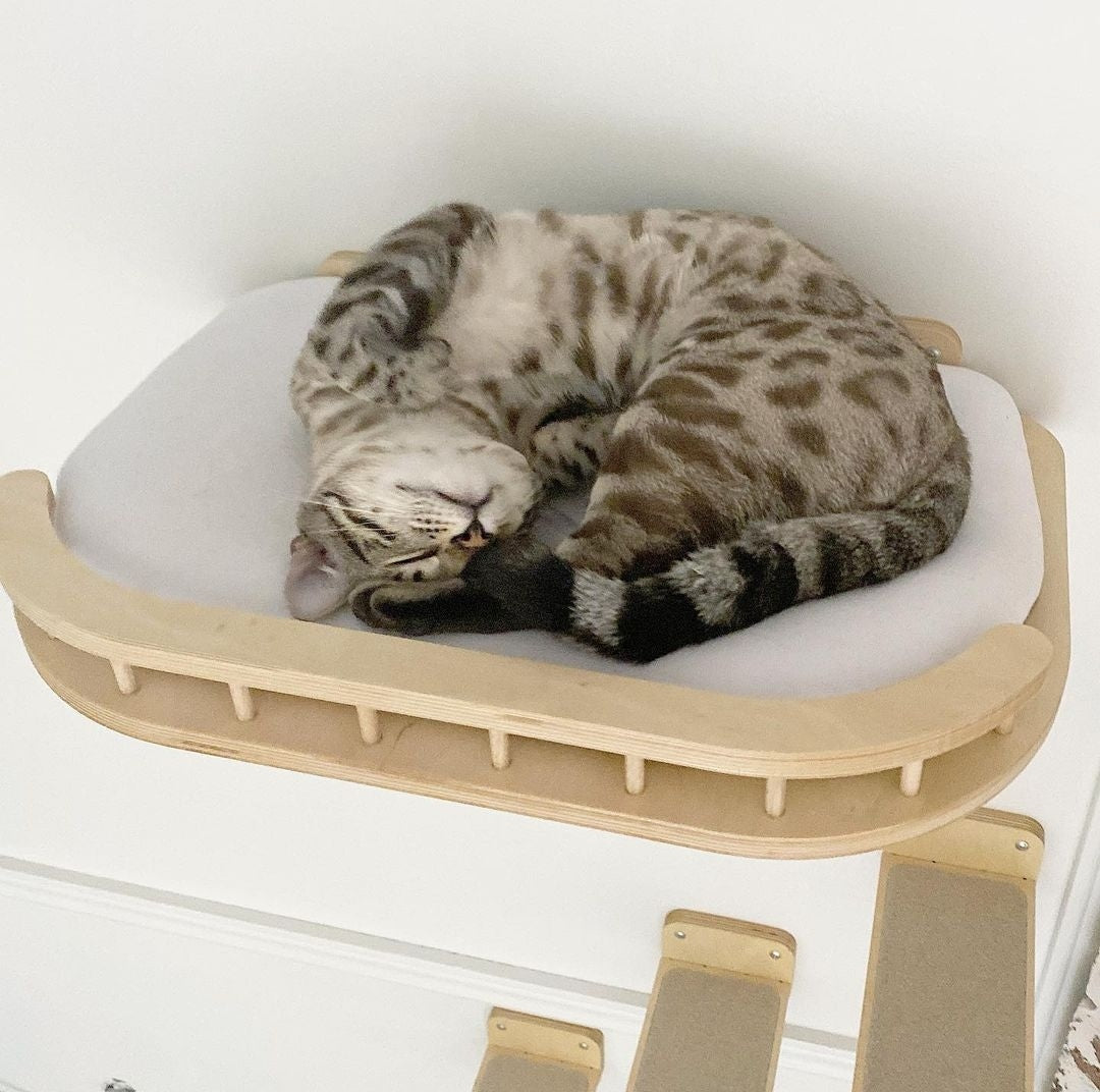 Wall bed for cats with soft cushion - natural color
