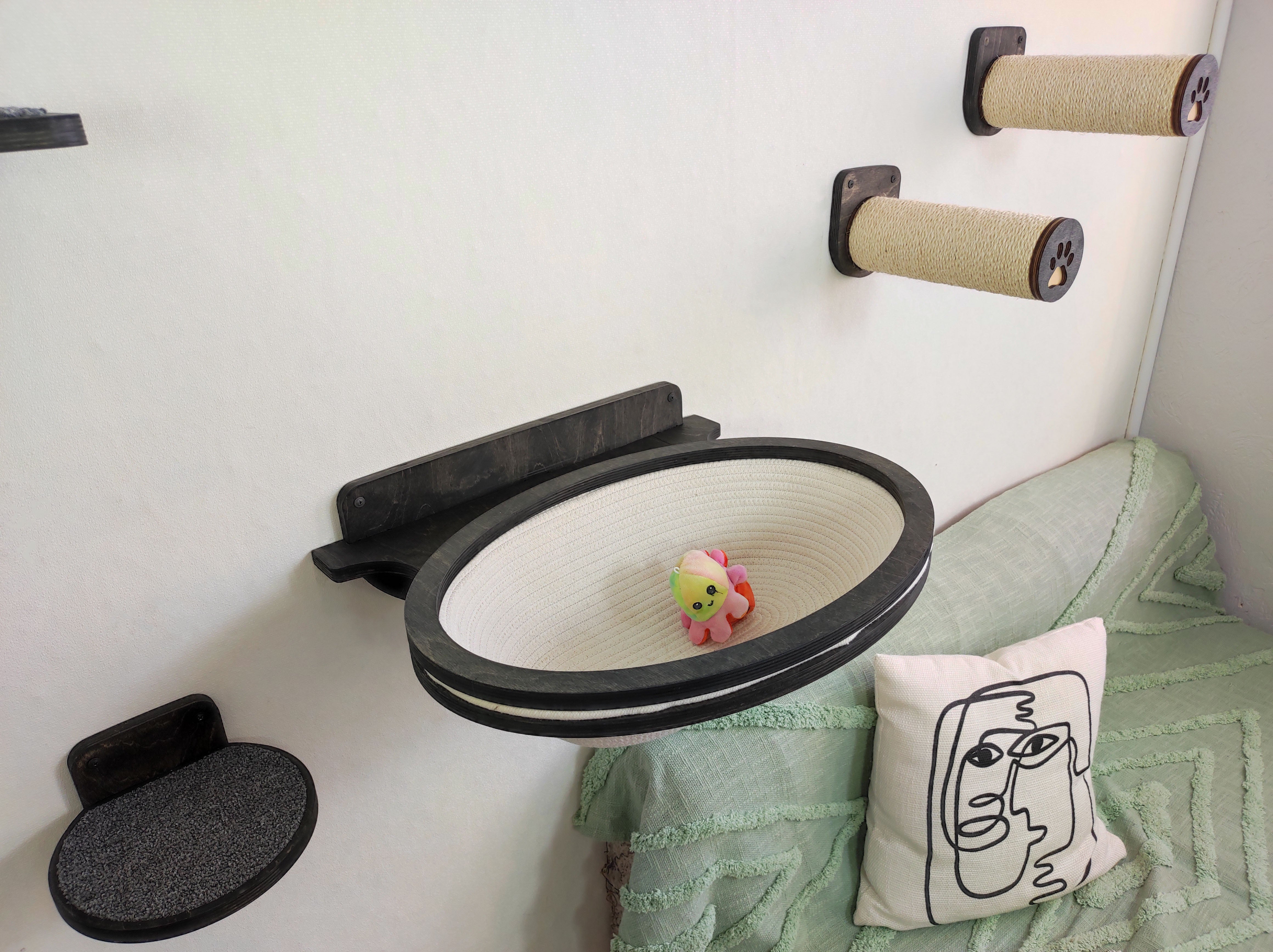 Wall mounted modern cat shelves