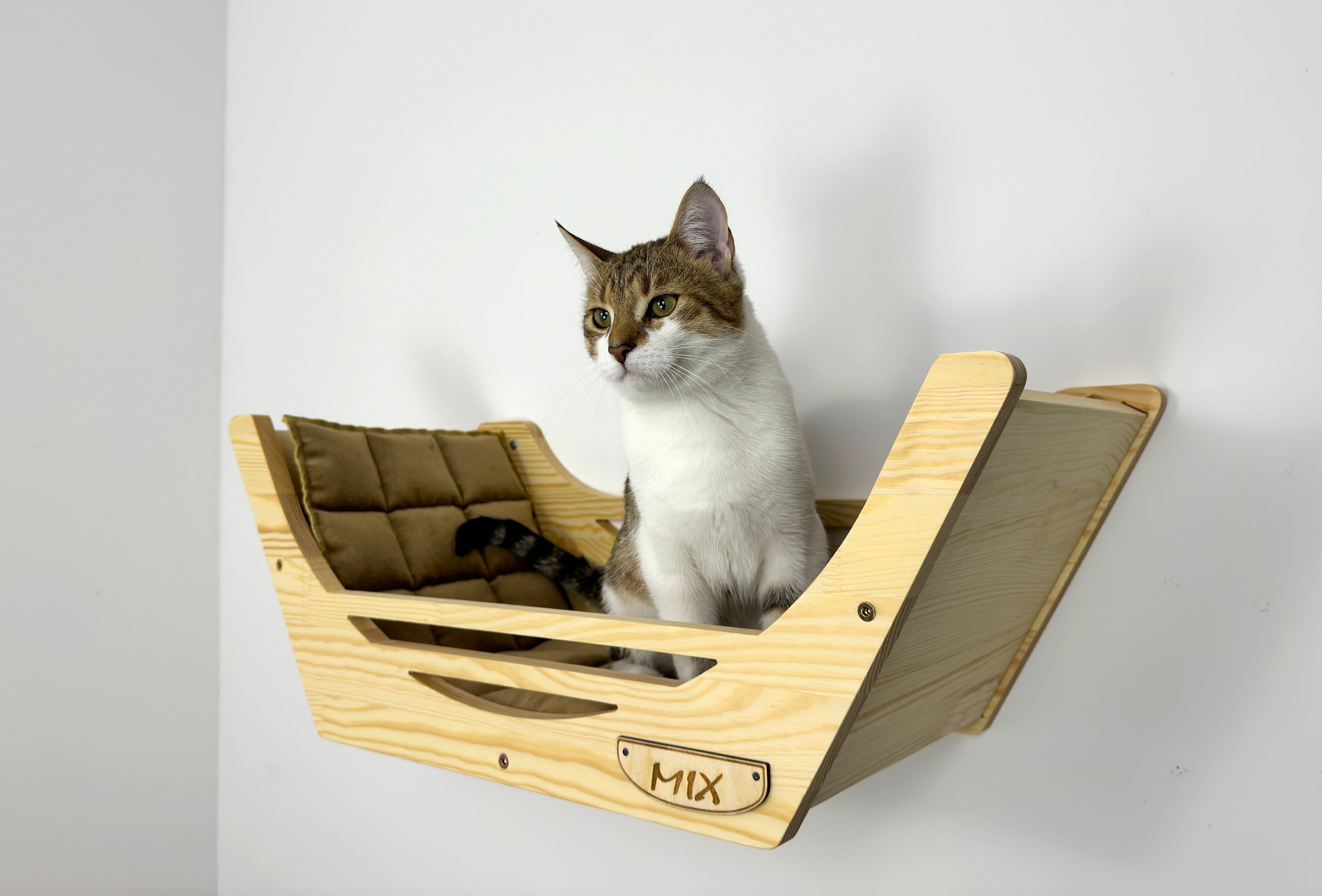 Cat wall furniture / Hexagon bed - Natural