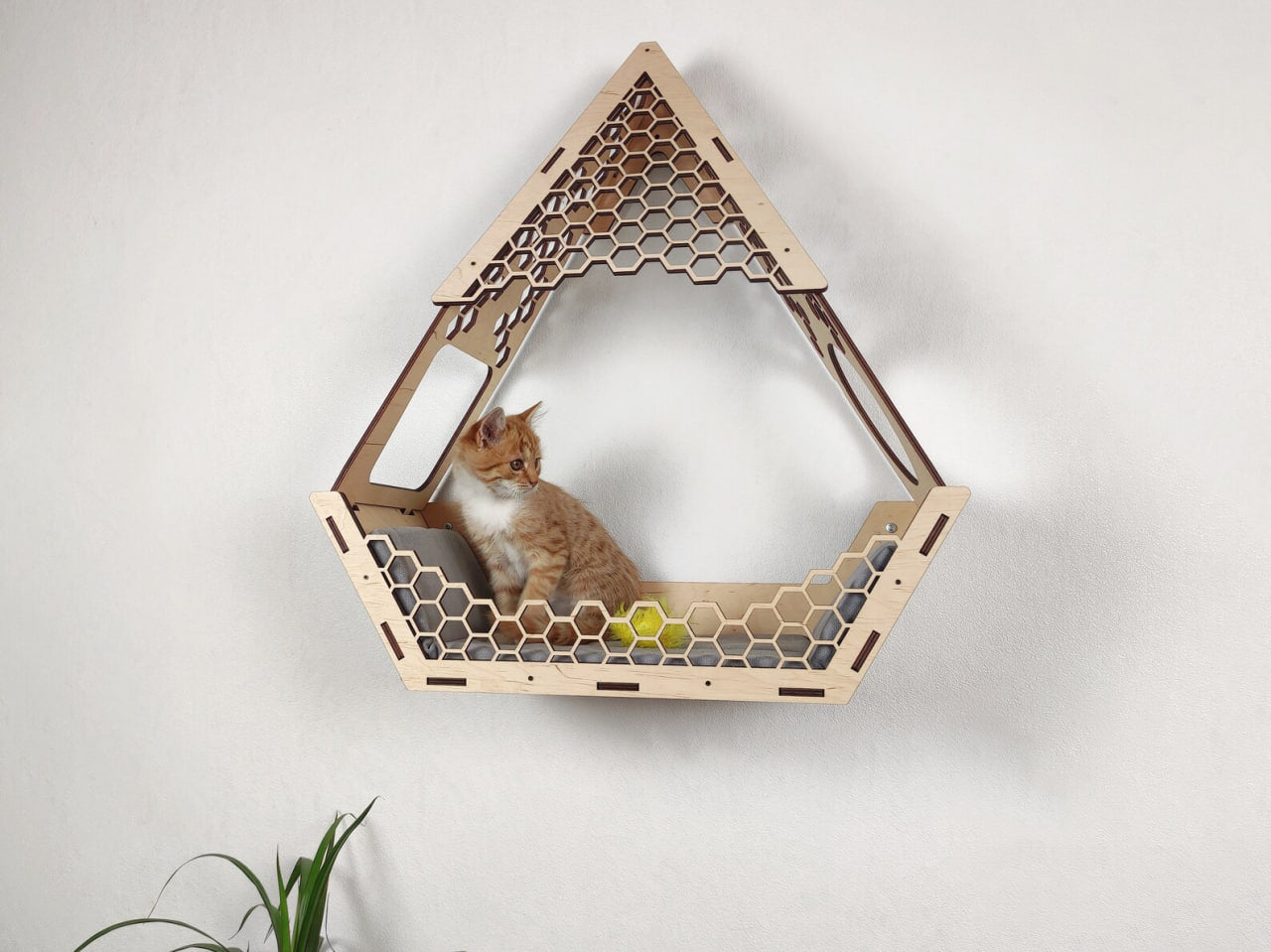 Wall shelf cat bed / Hexagon Cat Condo