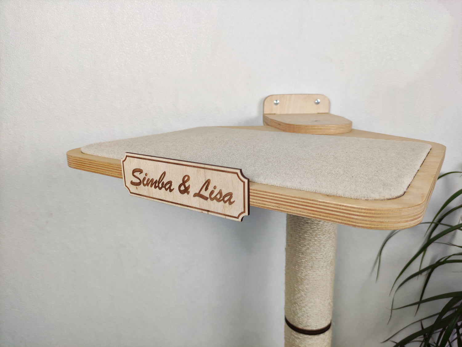 Wall mounted cat scratching post with large shelf on top