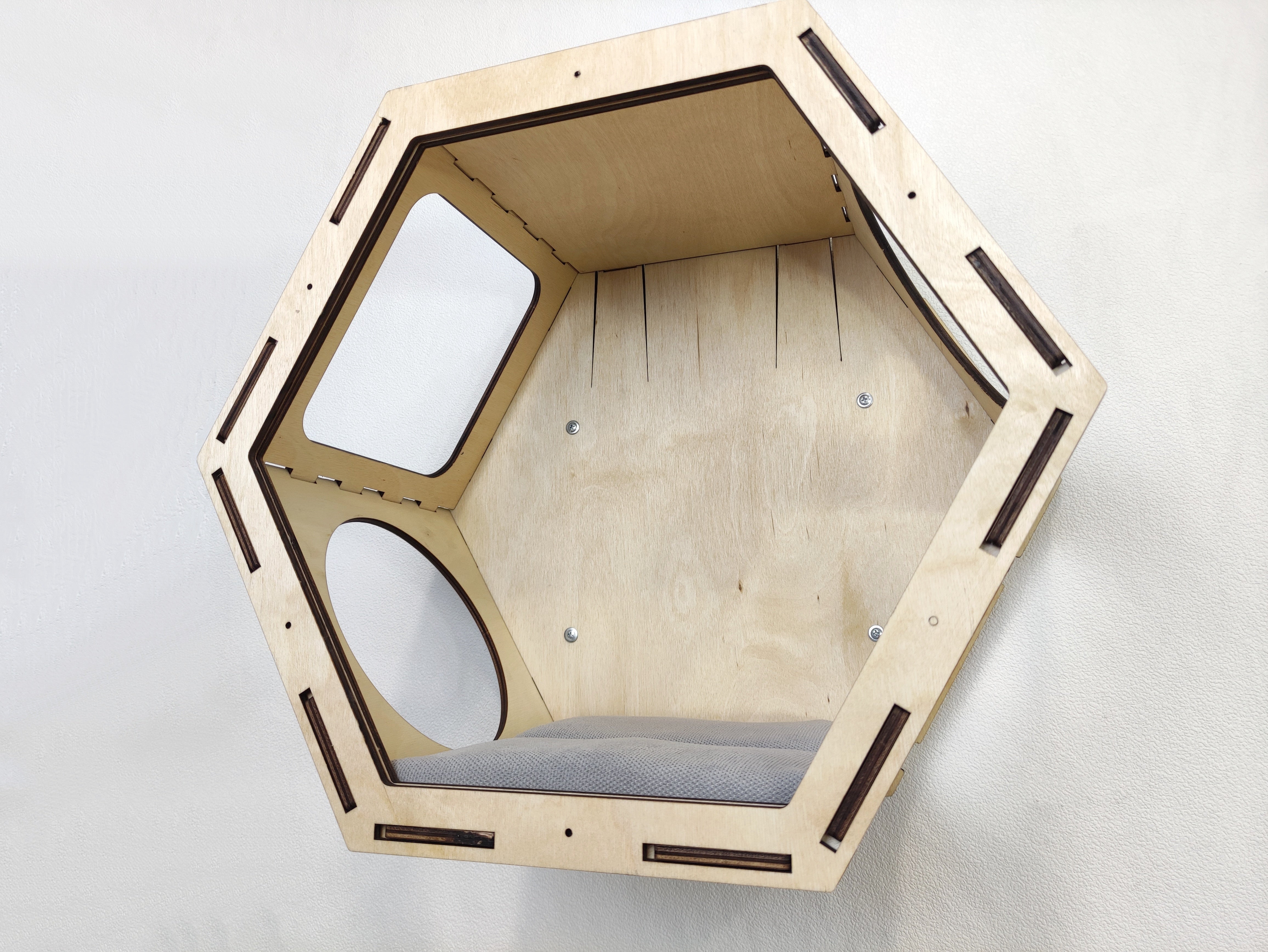 Cat wall shelves / Hexagonal shelves - light