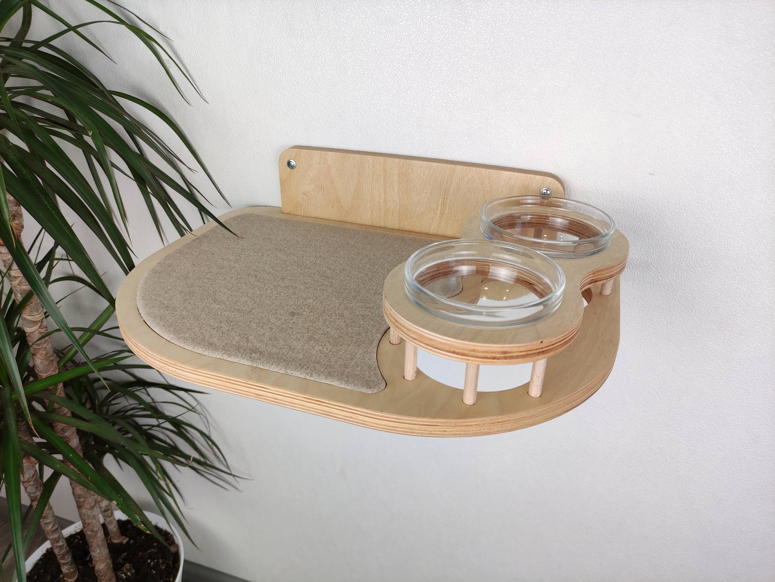 Cat shelf-feeder - Light & raised bowls