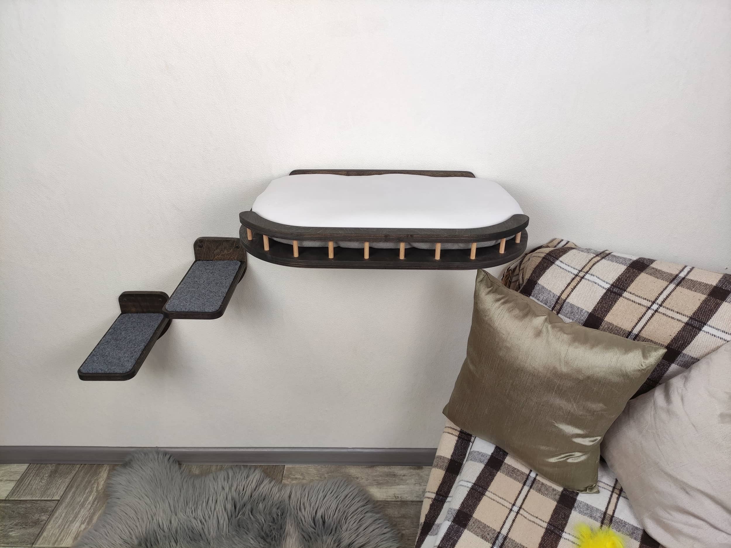 Wall furniture set for big cats